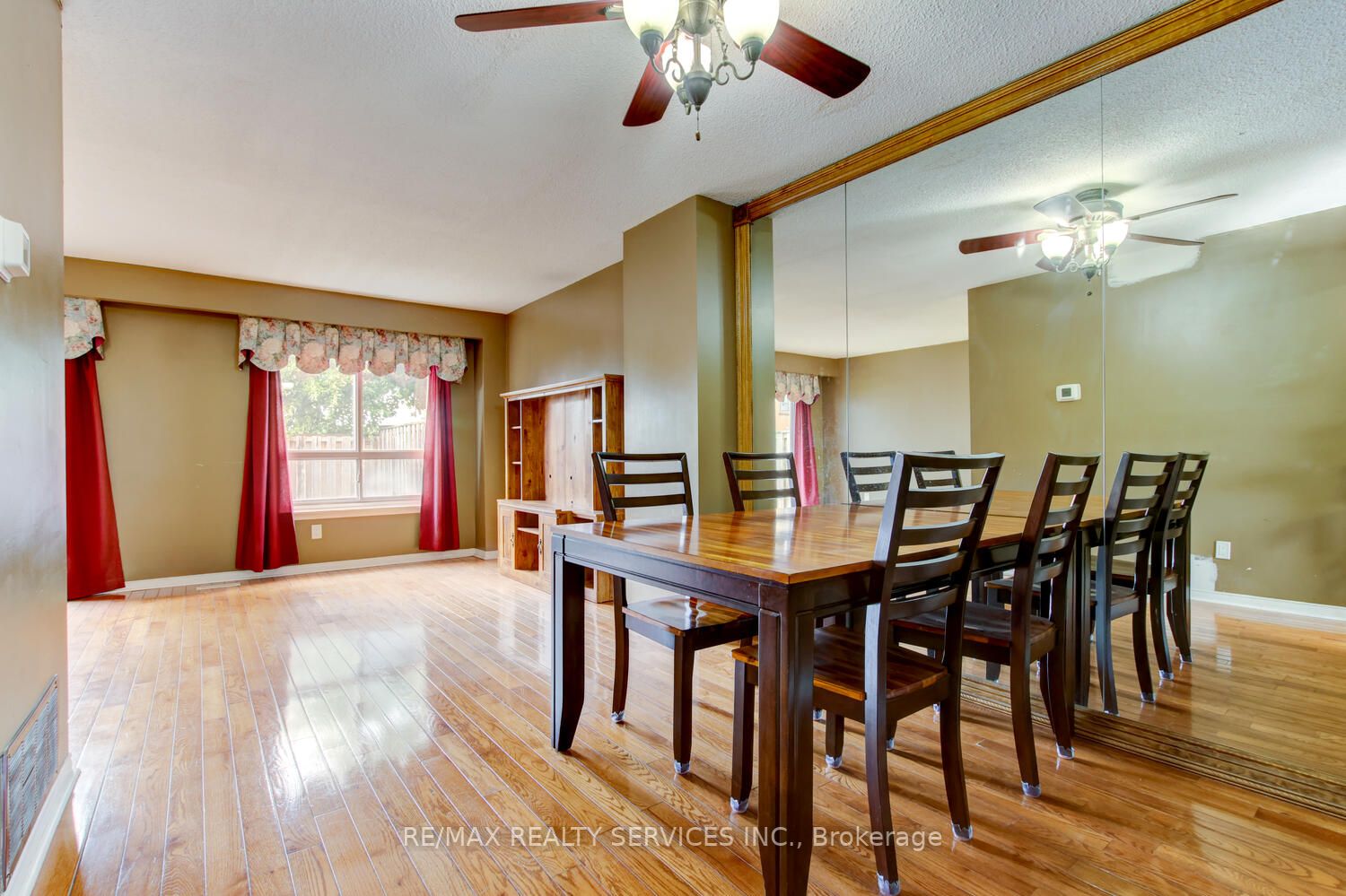 146 Moregate Cres, #45