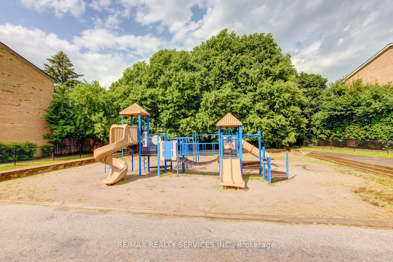 146 Moregate Cres, #45
