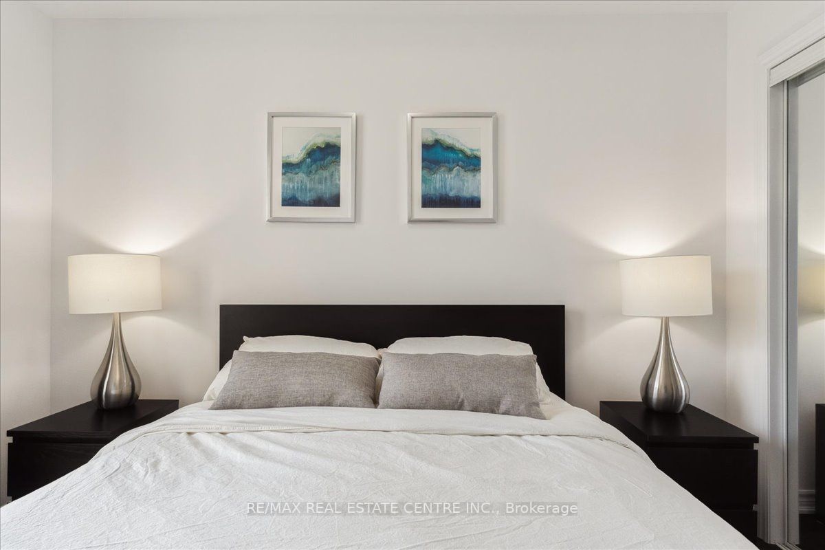 2490 Old Bronte Road, #726