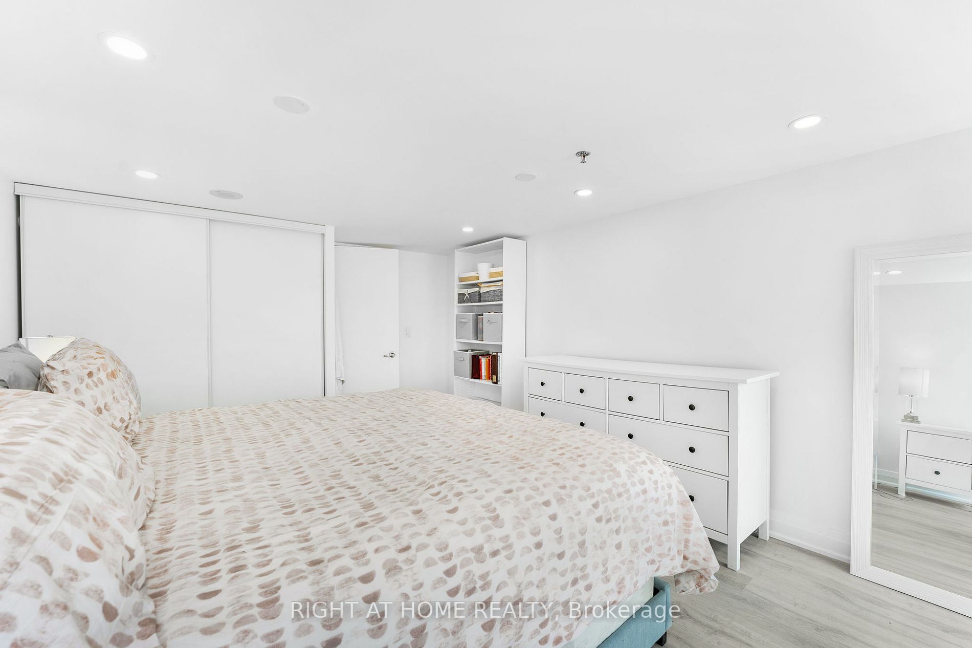 Listing W6682280 - Large Photo # 22