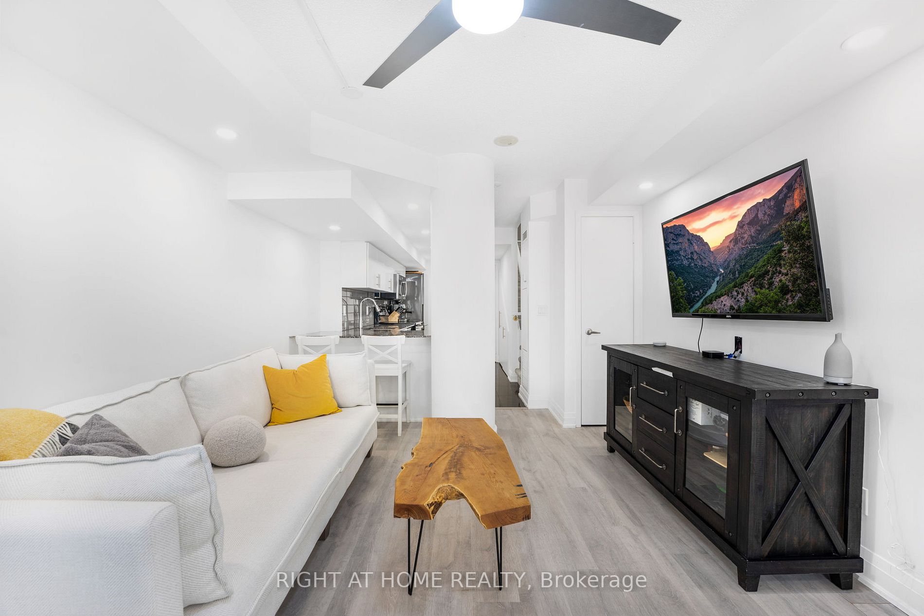 Listing W6682280 - Large Photo # 6