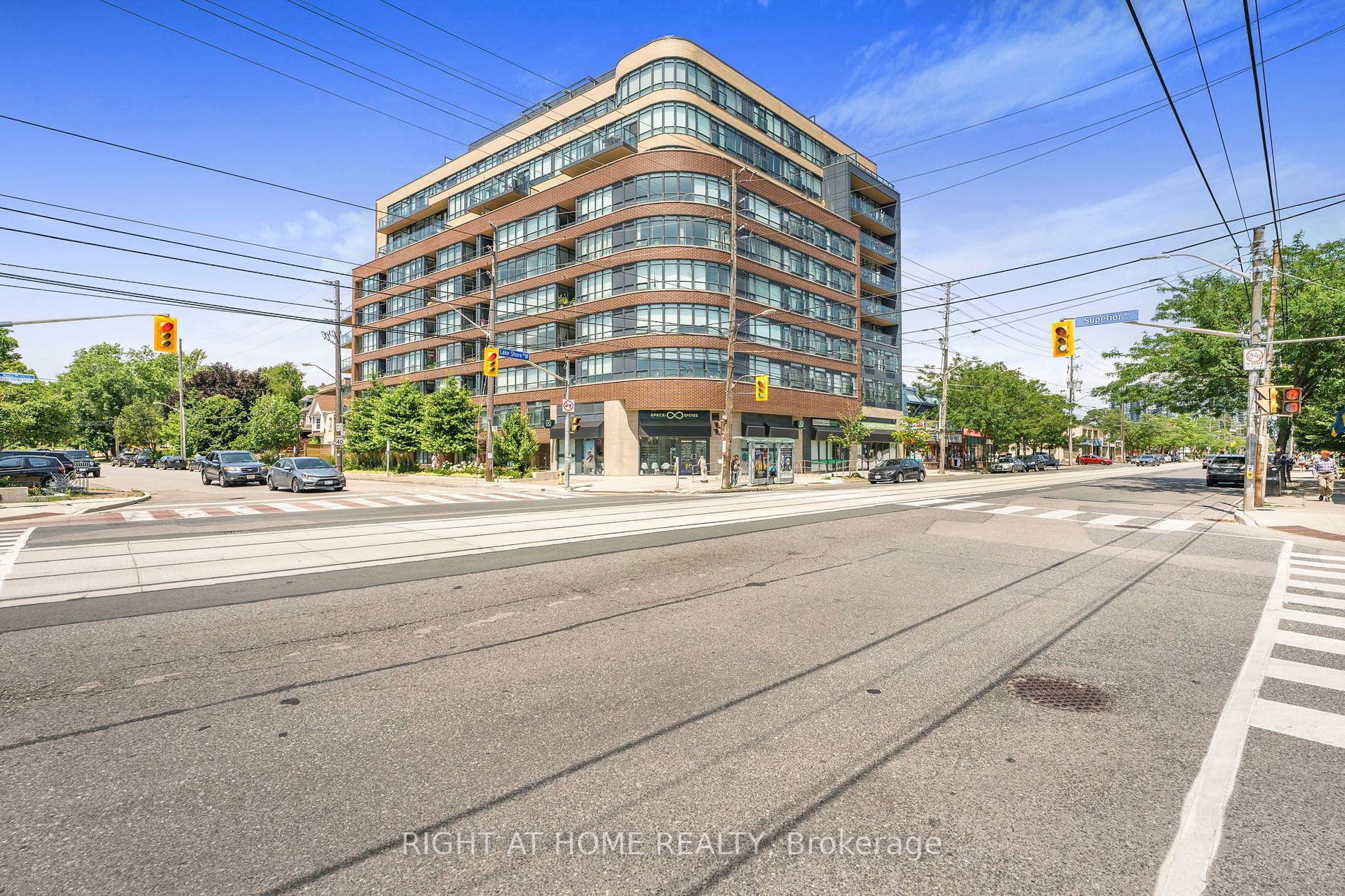 Listing W6682280 - Large Photo # 1