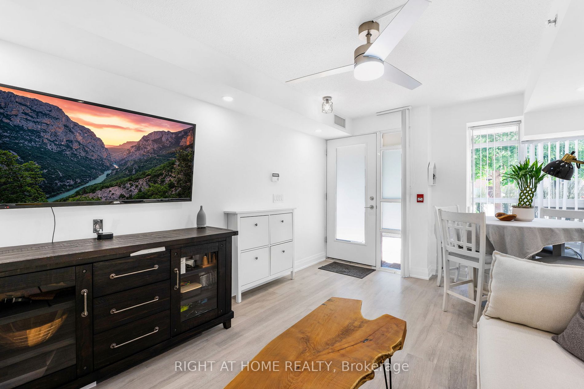 Listing W6682280 - Large Photo # 8
