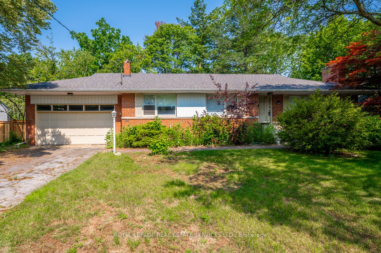 2063 Glenforest Cres