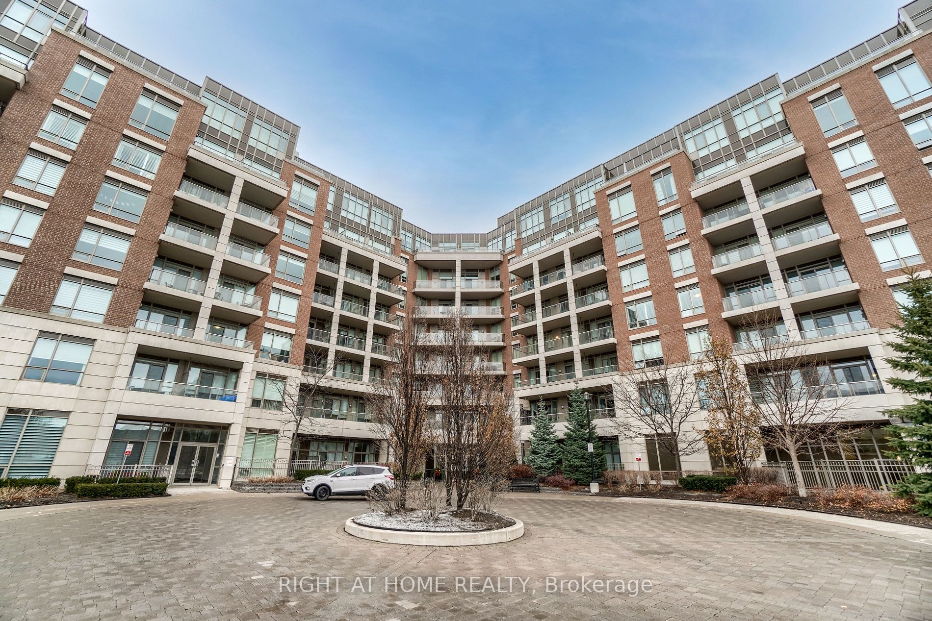 2480 Prince Michael Dr, #322