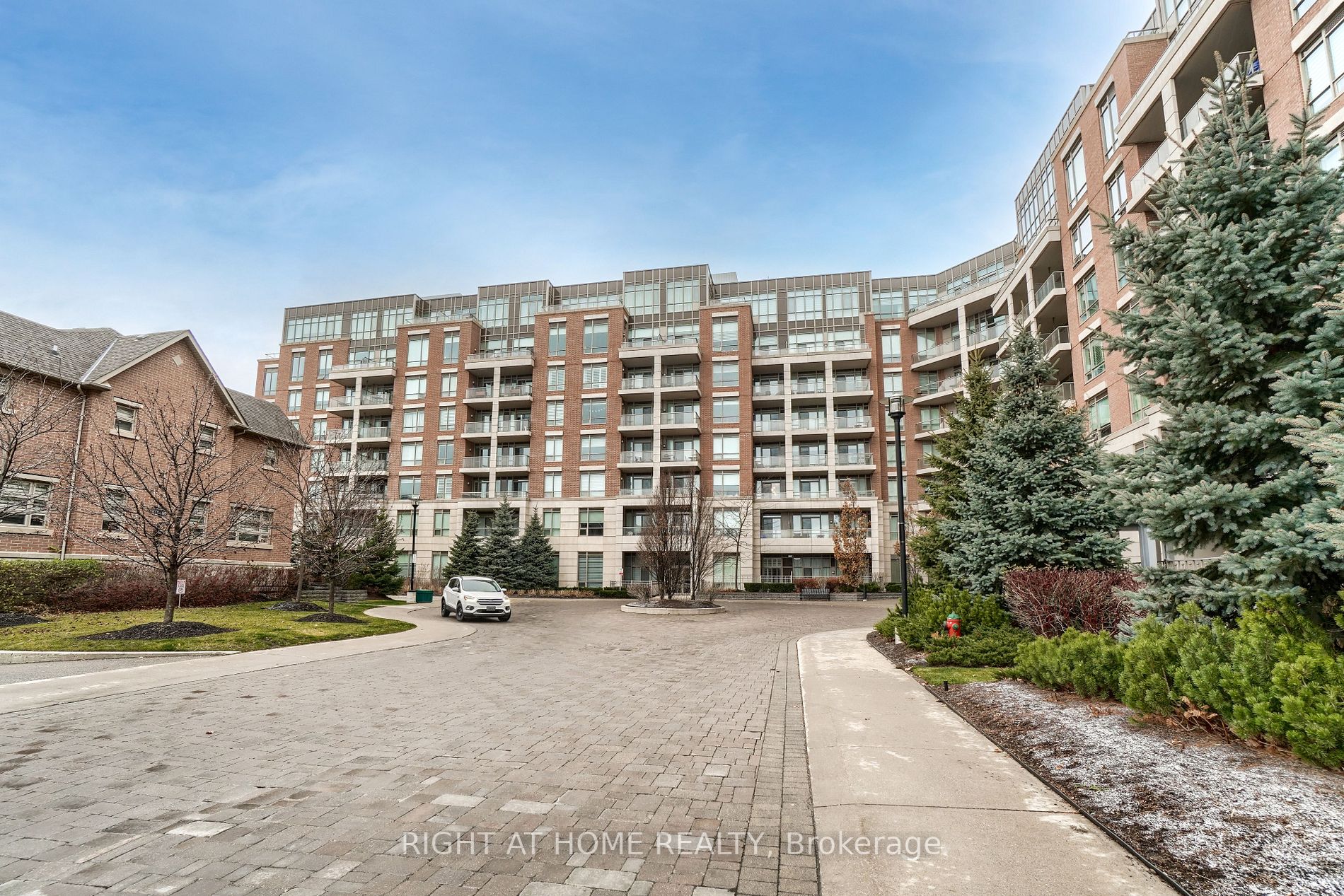 2480 Prince Michael Dr, #322