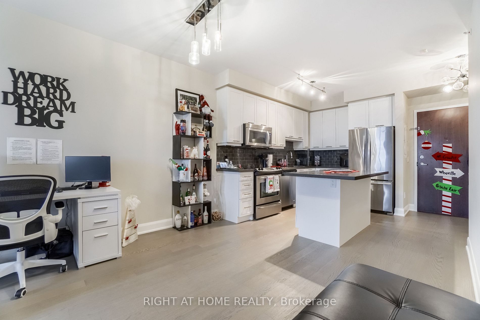 2480 Prince Michael Dr, #322