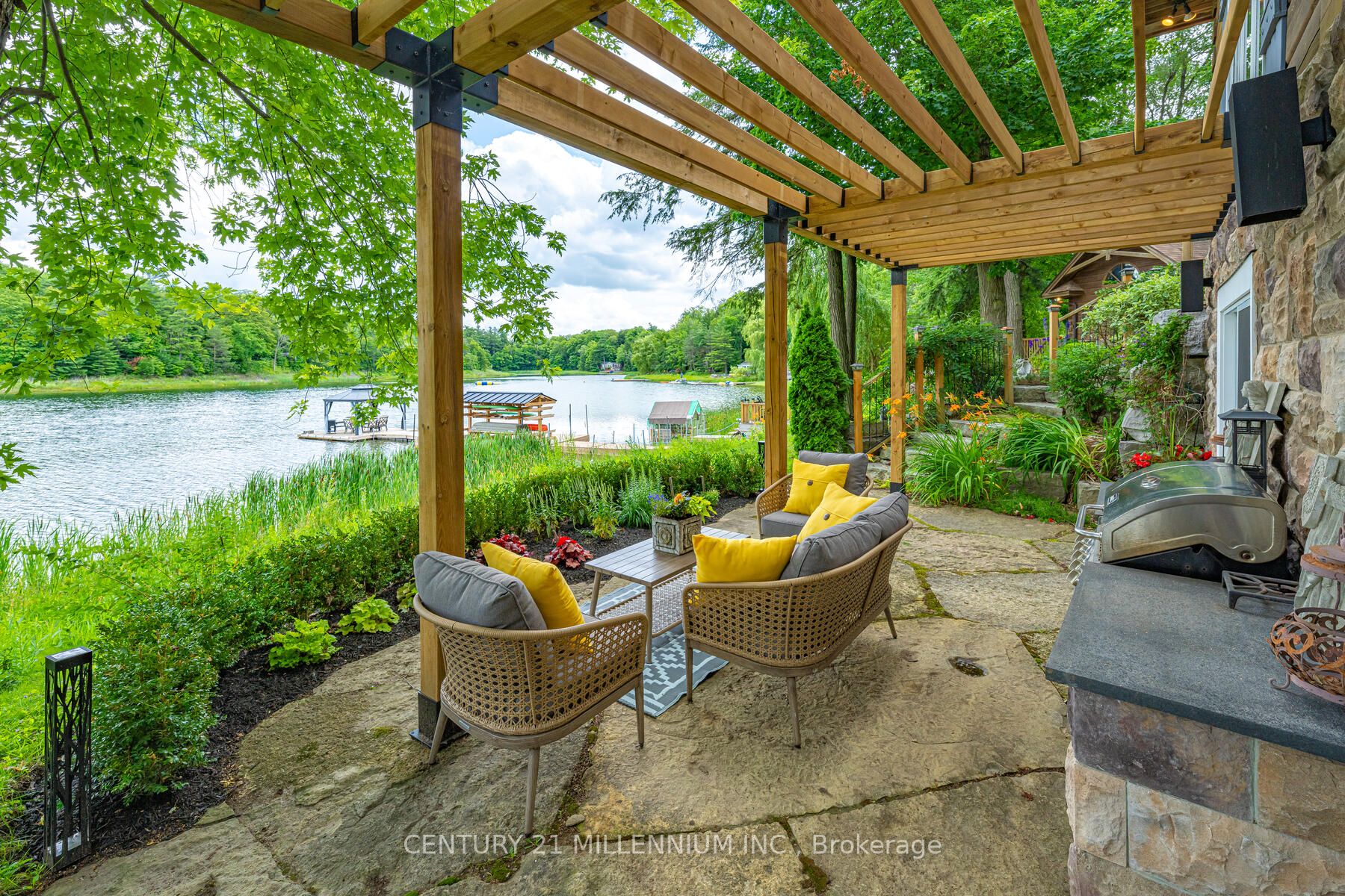 2039 CHARLESTON Side Road, #143