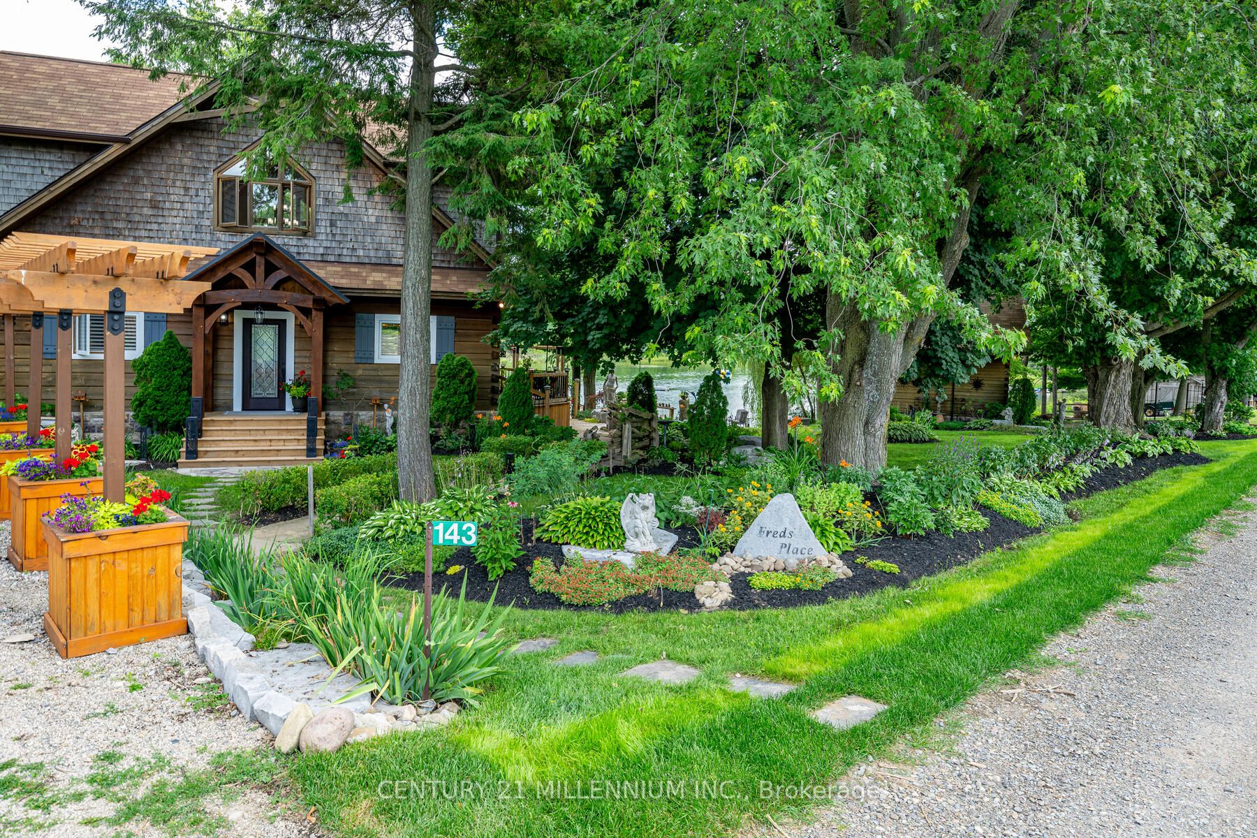 2039 CHARLESTON Side Road, #143