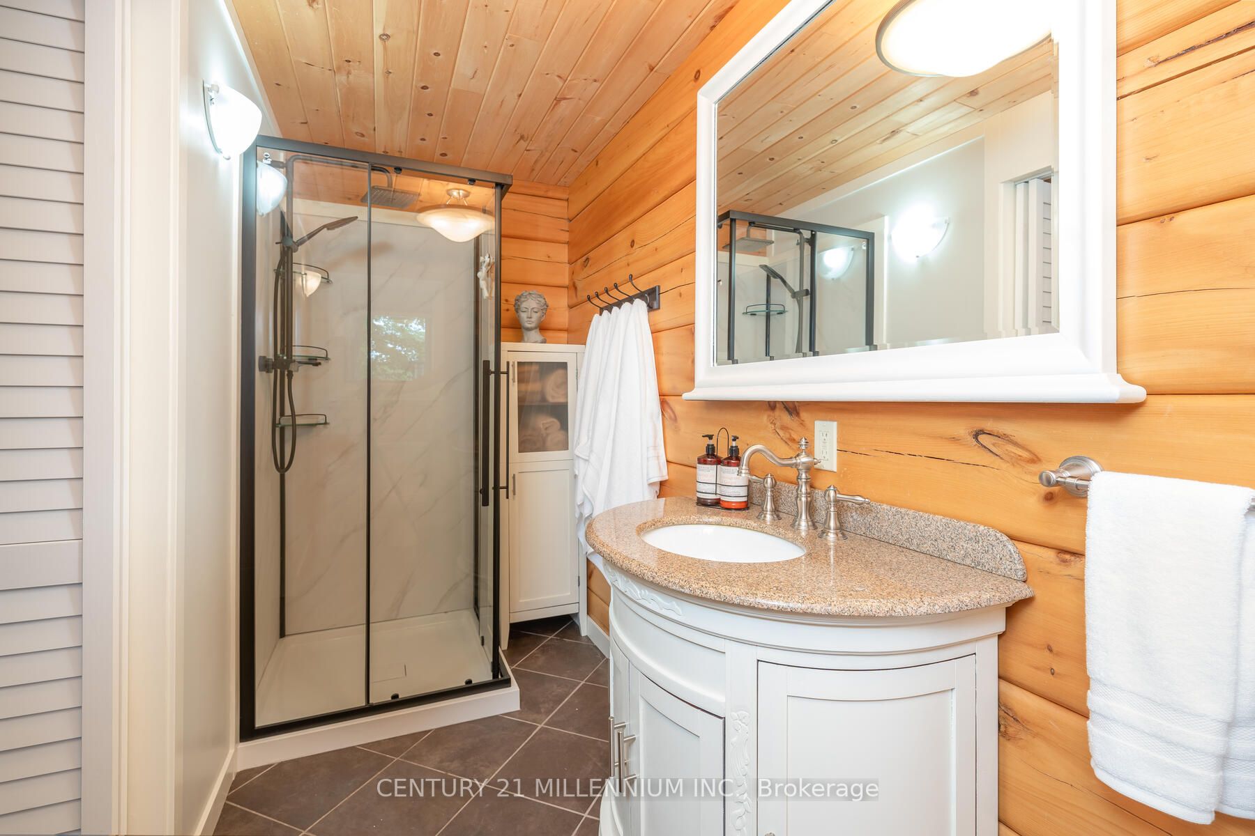 2039 CHARLESTON Side Road, #143