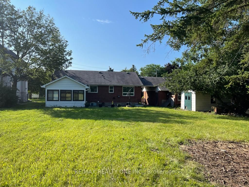 2431 Thorn Lodge Dr