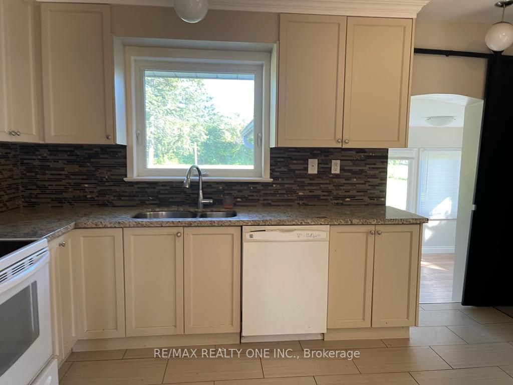 2431 Thorn Lodge Dr