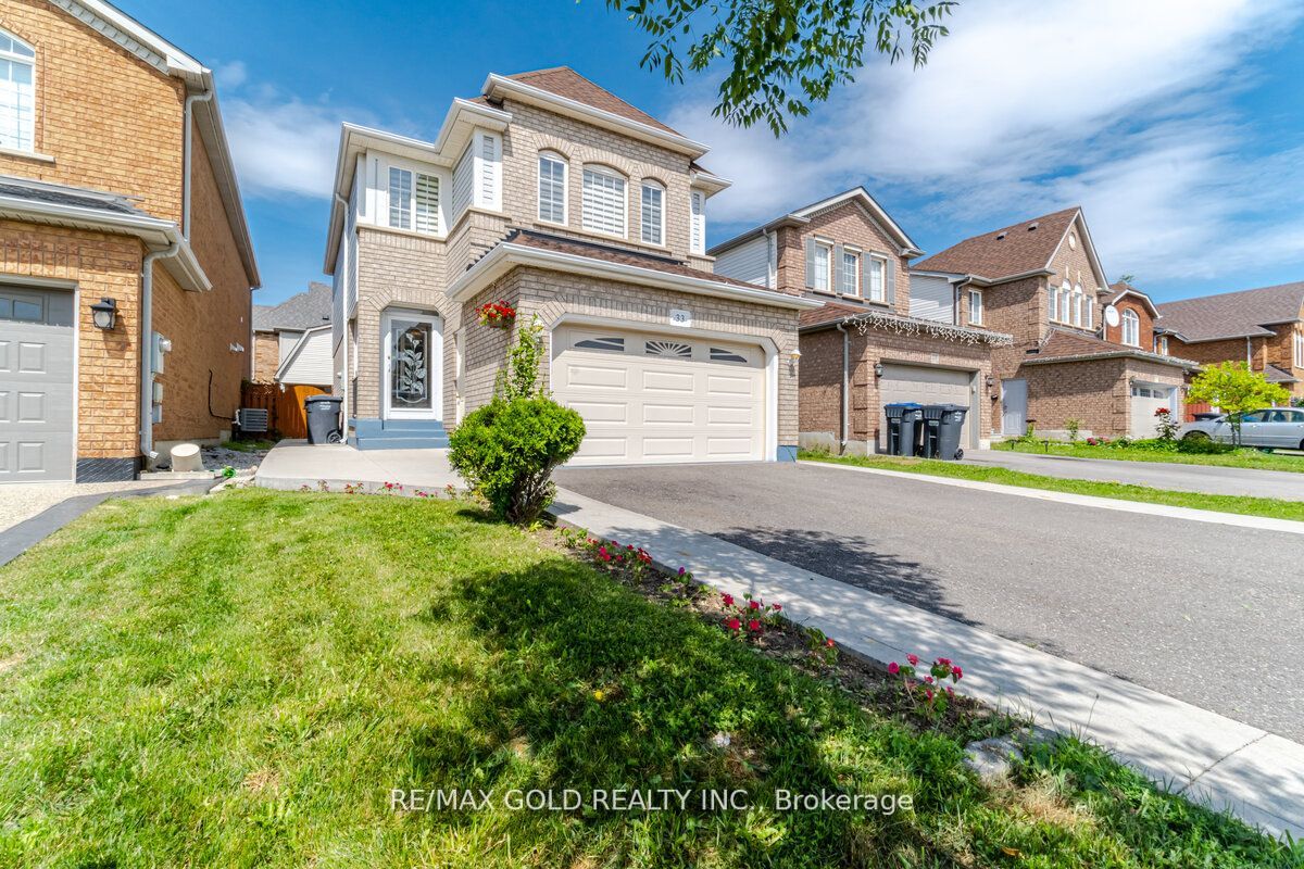 33 Willow Park Dr
