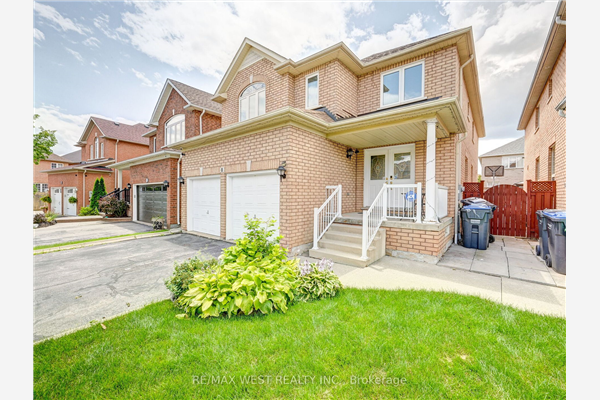 8 Newark Way, Brampton