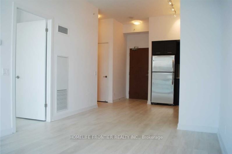 2212 Lake Shore Blvd W, #2707
