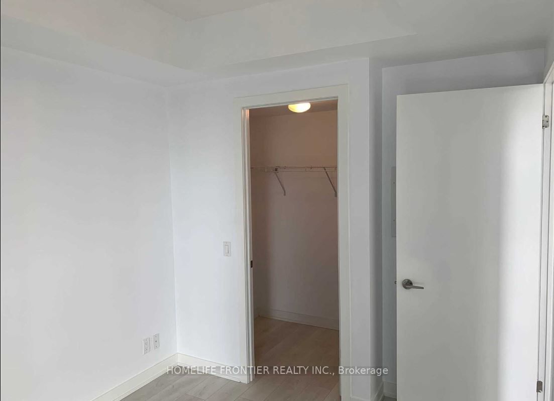 2212 Lake Shore Blvd W, #2707