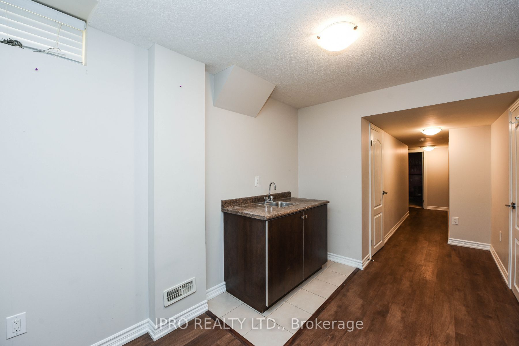 71 Baffin Cres