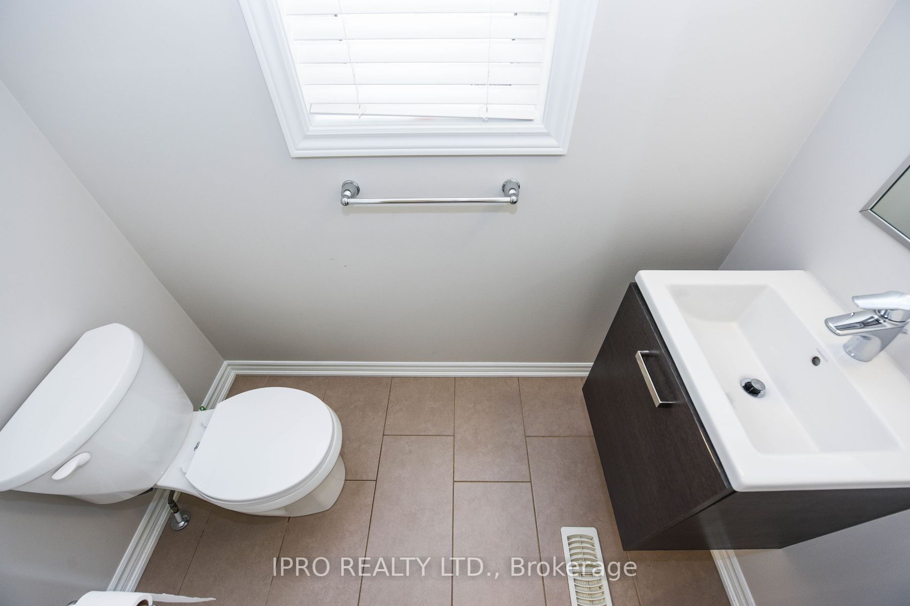 71 Baffin Cres