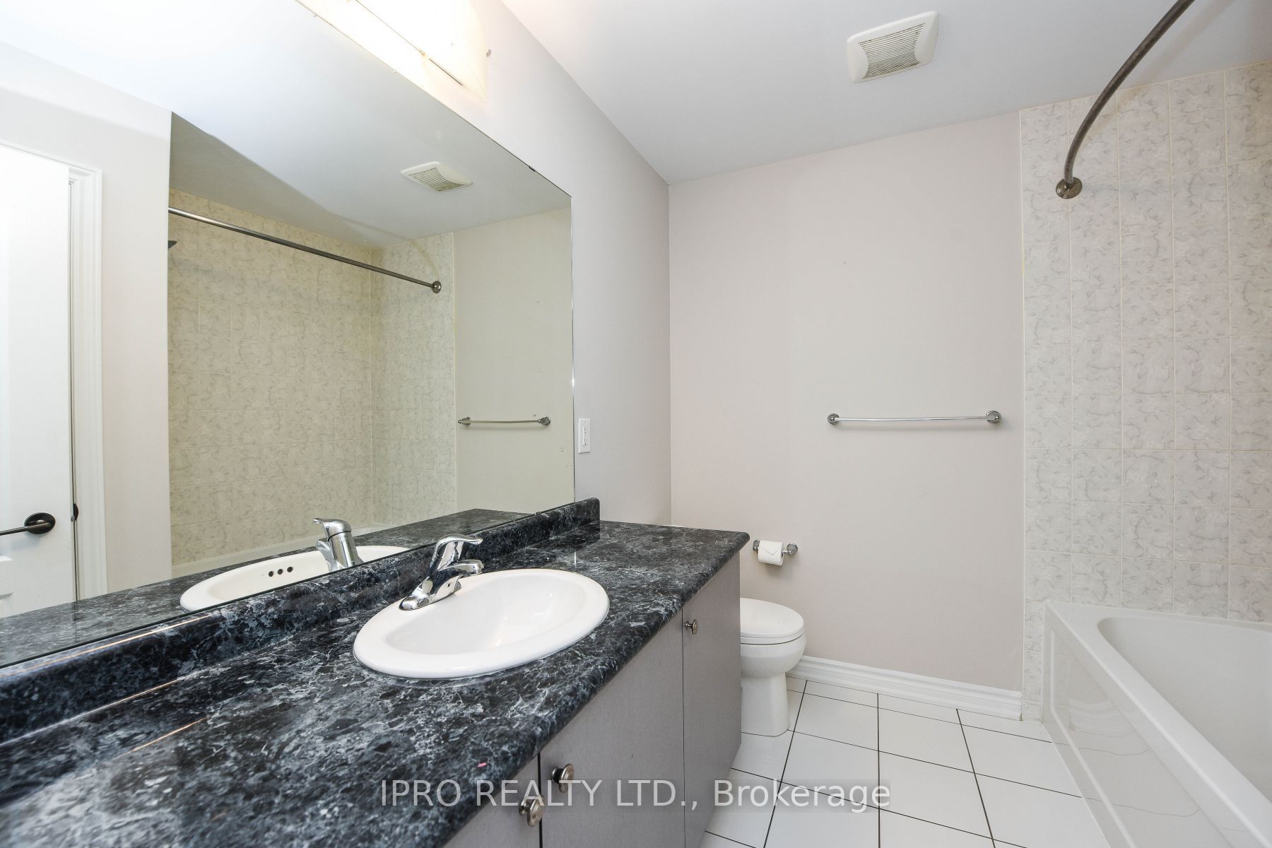 71 Baffin Cres