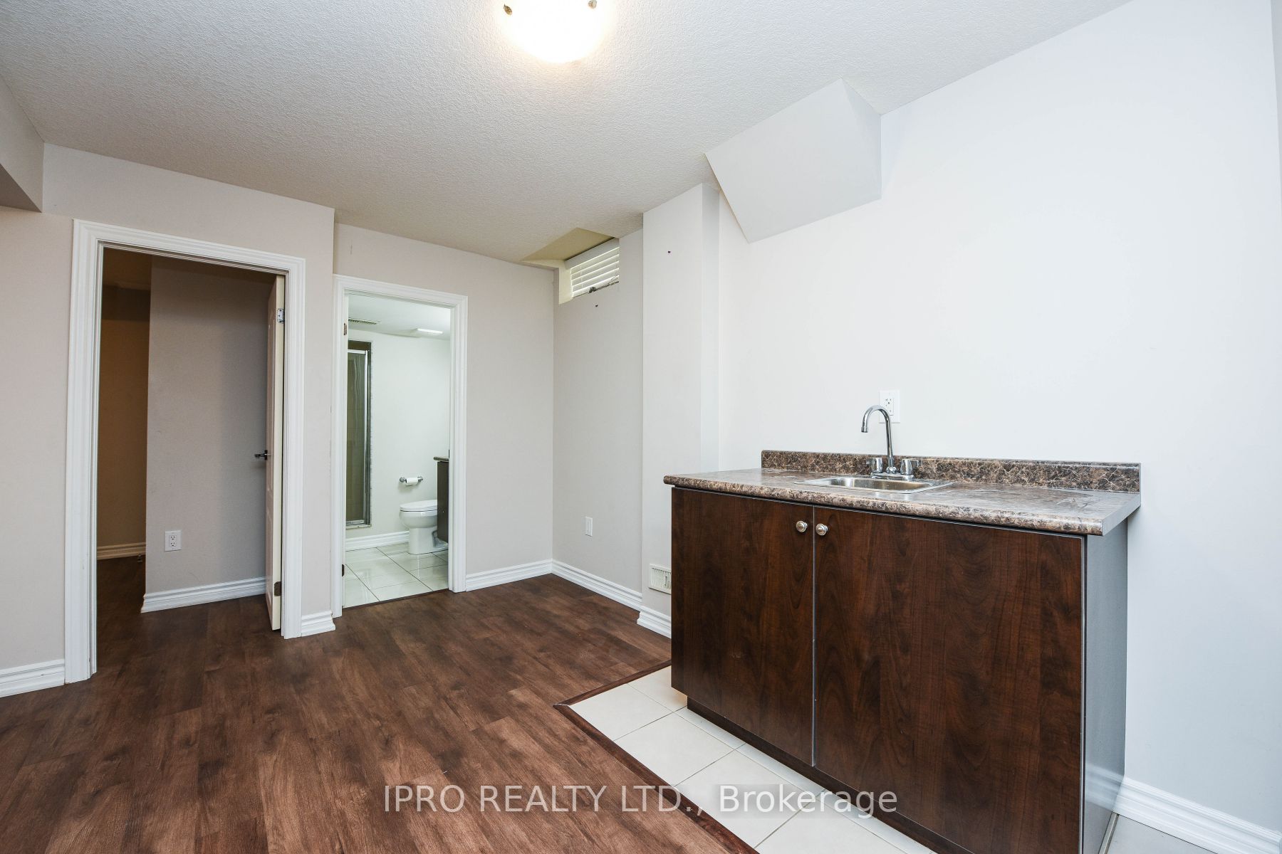 71 Baffin Cres