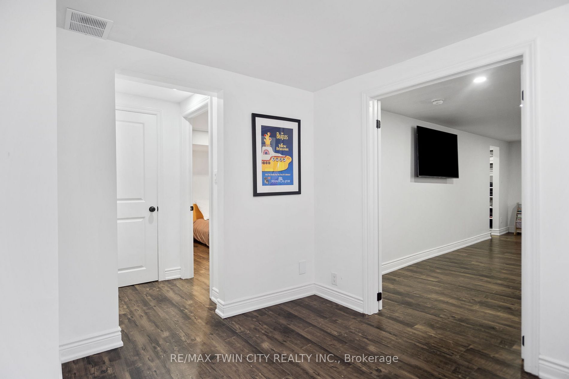 Listing W6683438 - Large Photo # 32