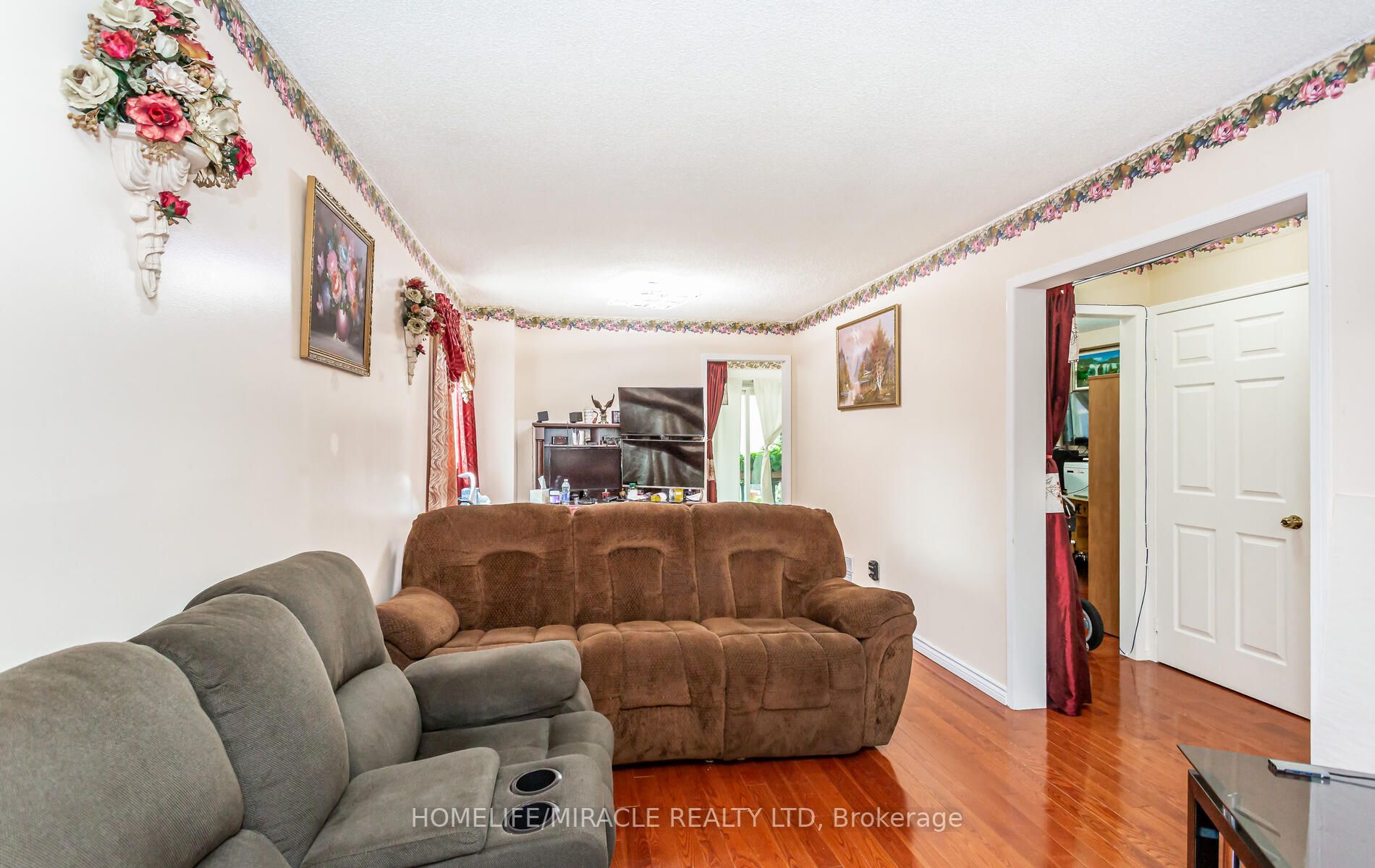 59 Cranberry Cres