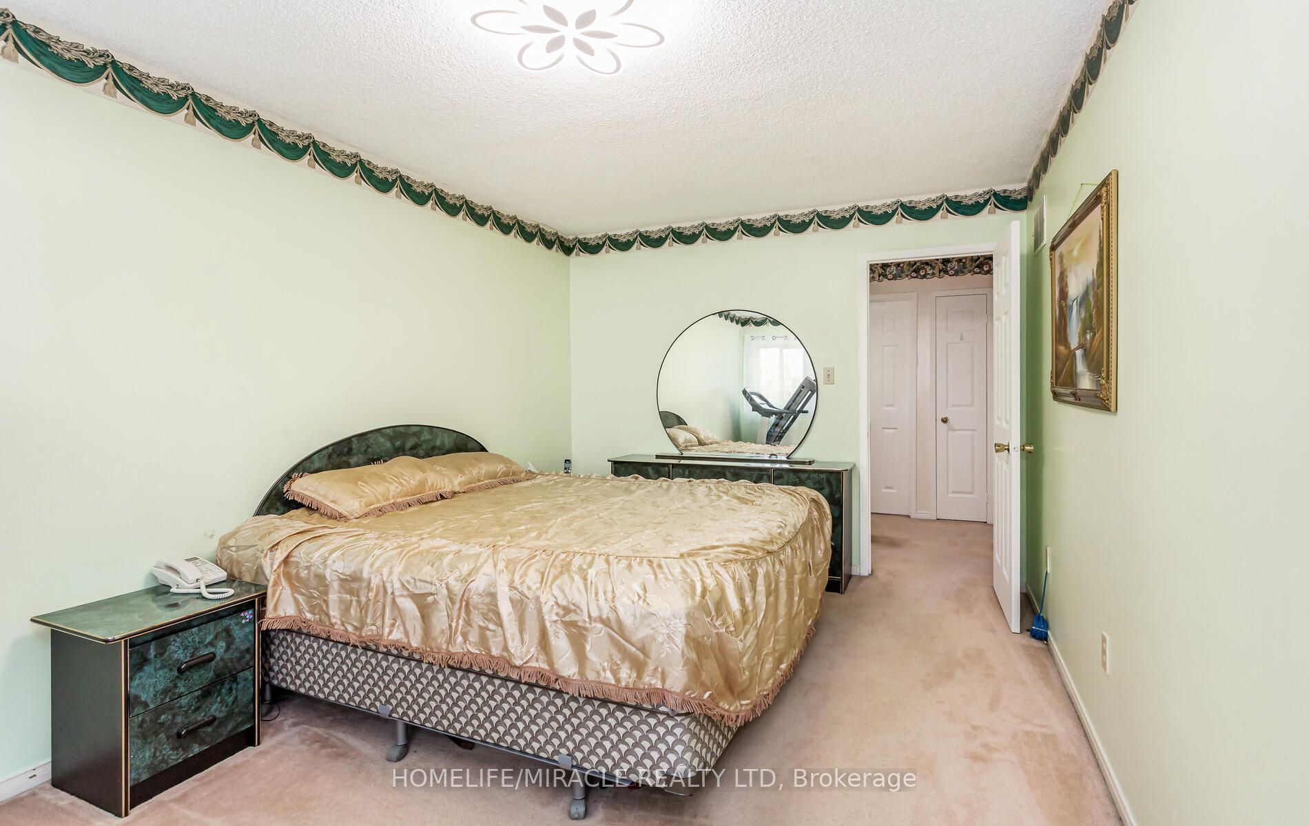 59 Cranberry Cres