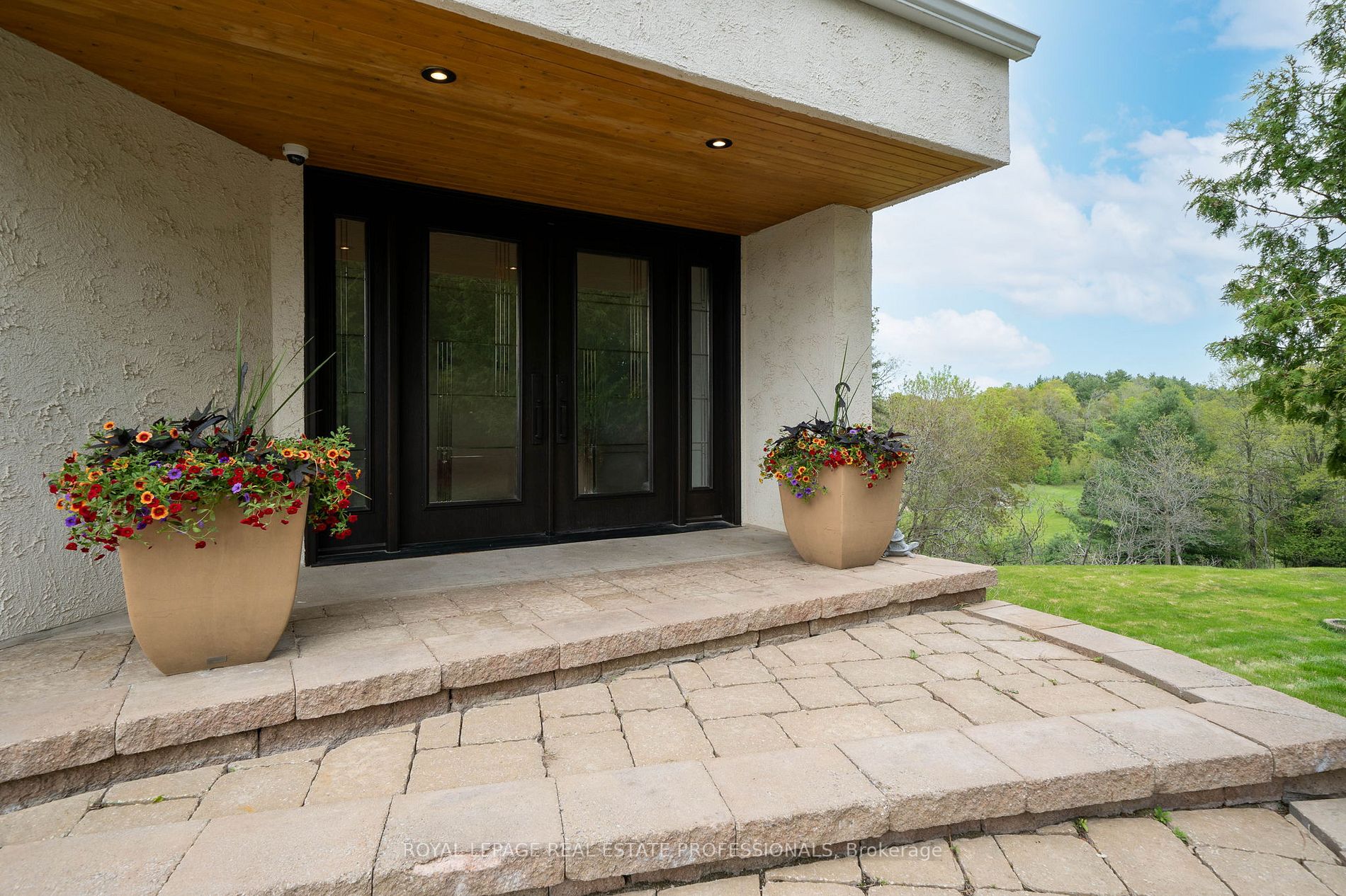 Listing W6684048 - Large Photo # 3