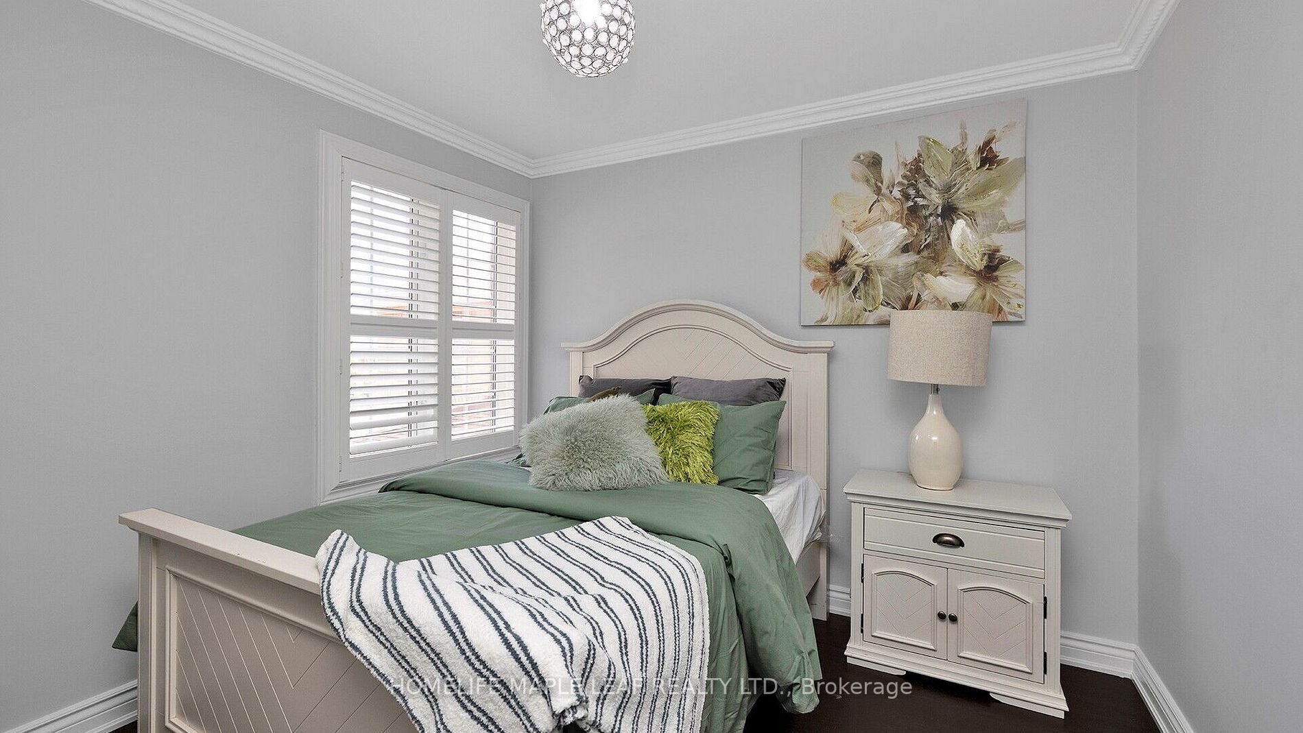 6 Oatfield Road