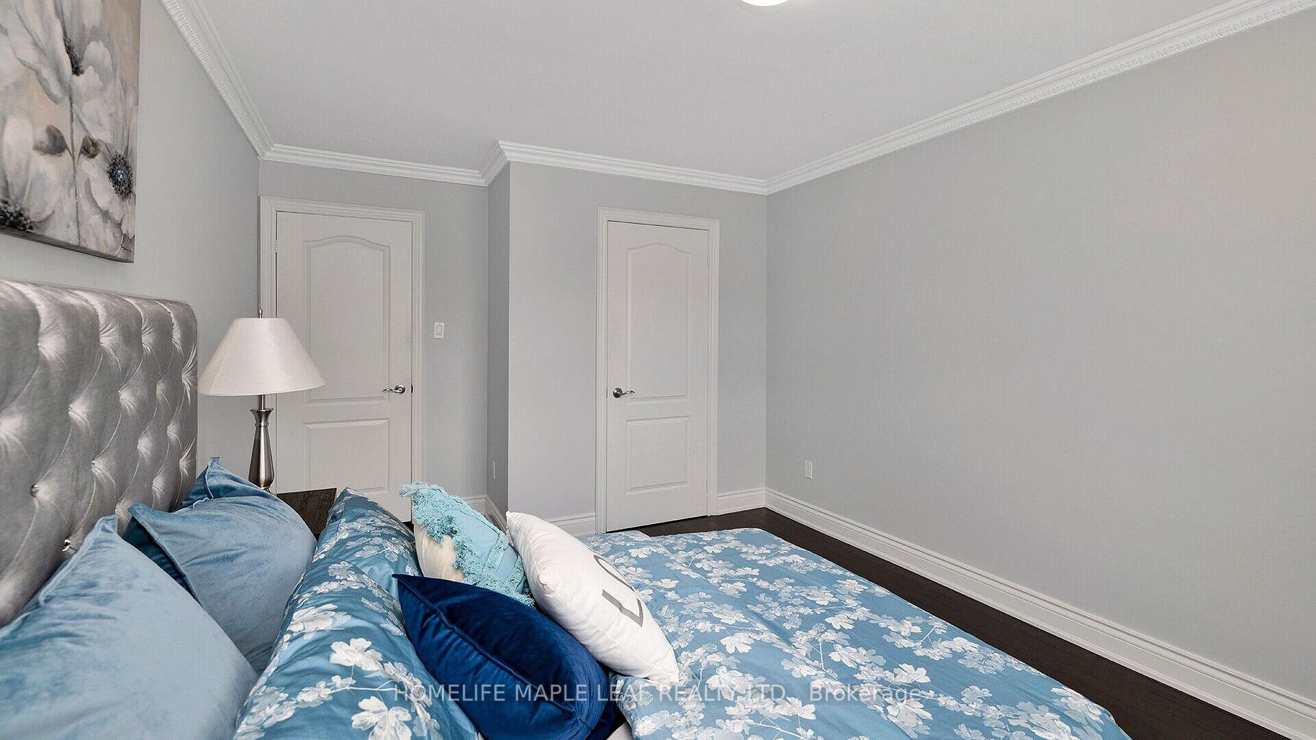 6 Oatfield Road