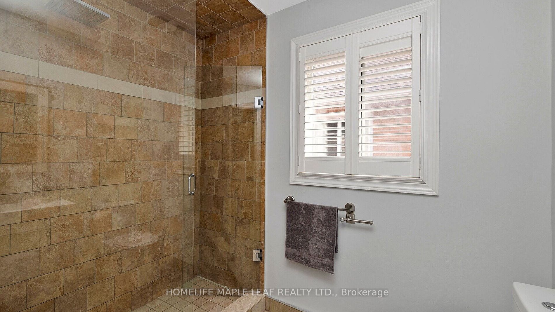 6 Oatfield Road
