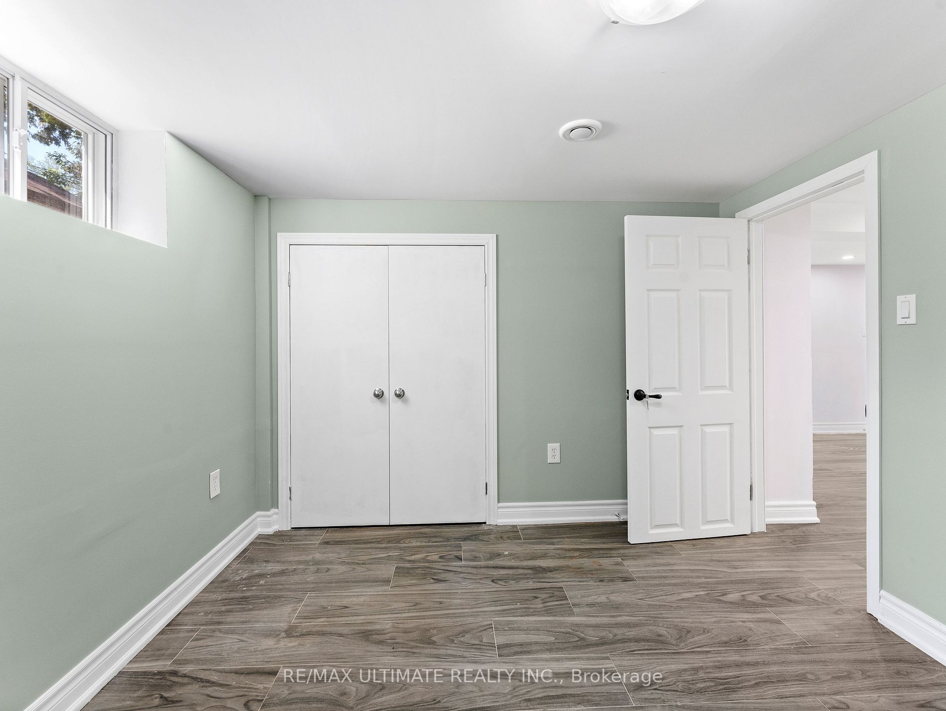 189 Elmhurst Dr