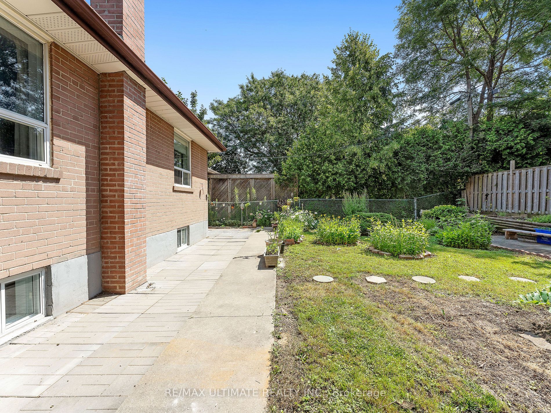 189 Elmhurst Dr