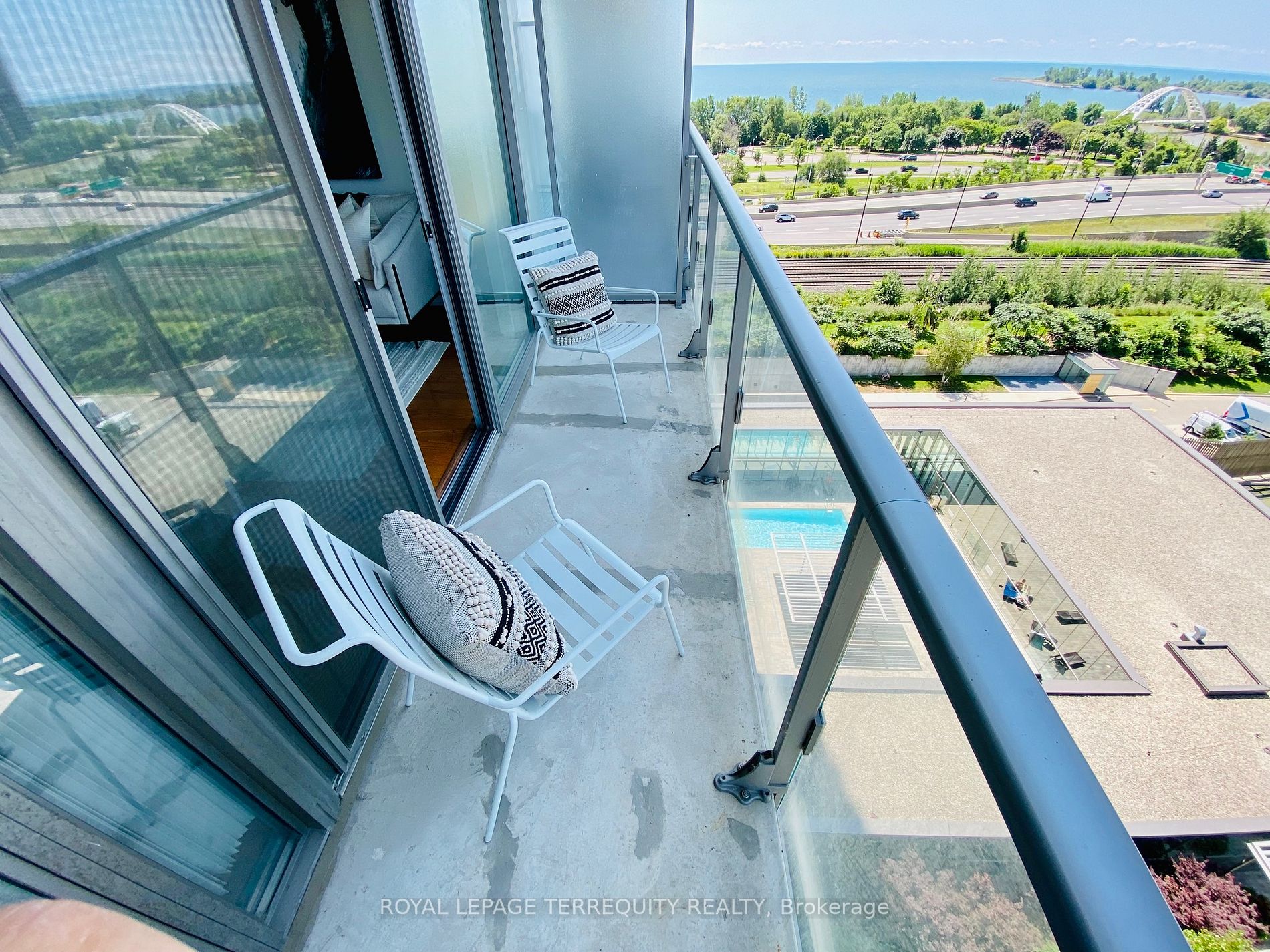 103 The Queensway Ave, #1011