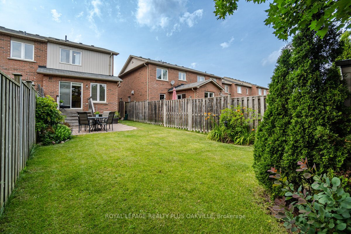 396 Riverstone Dr