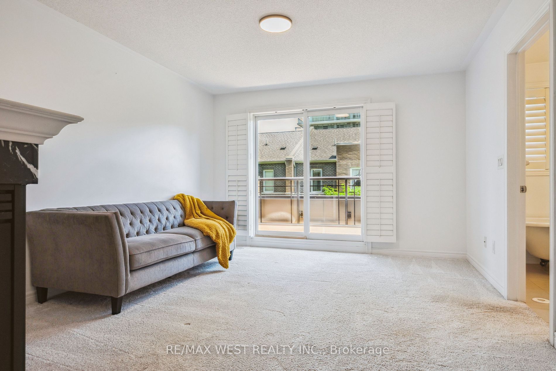 383 Prince Of Wales Dr, #Th#123