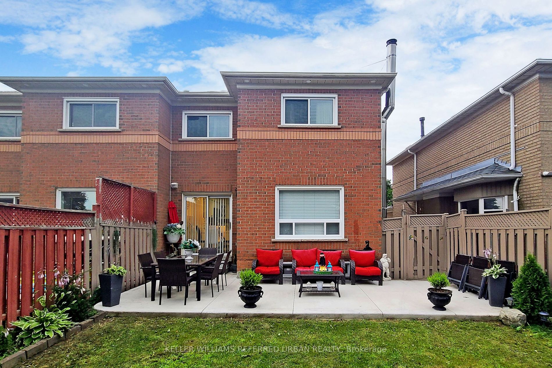 138 Rainforest Dr
