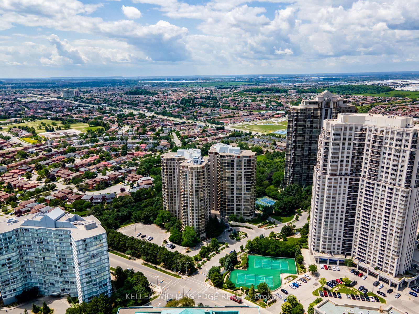 55 Kingsbridge Garden Circ, #1013