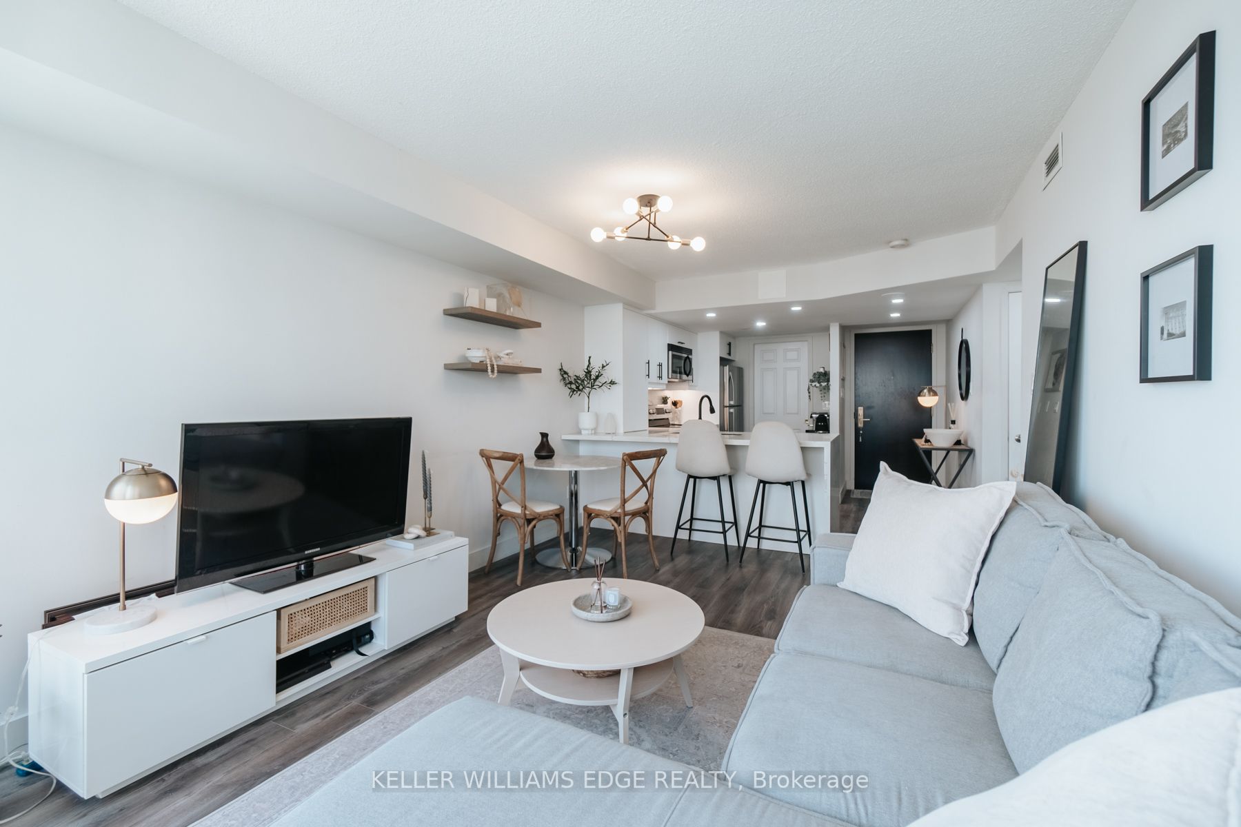 55 Kingsbridge Garden Circ, #1013