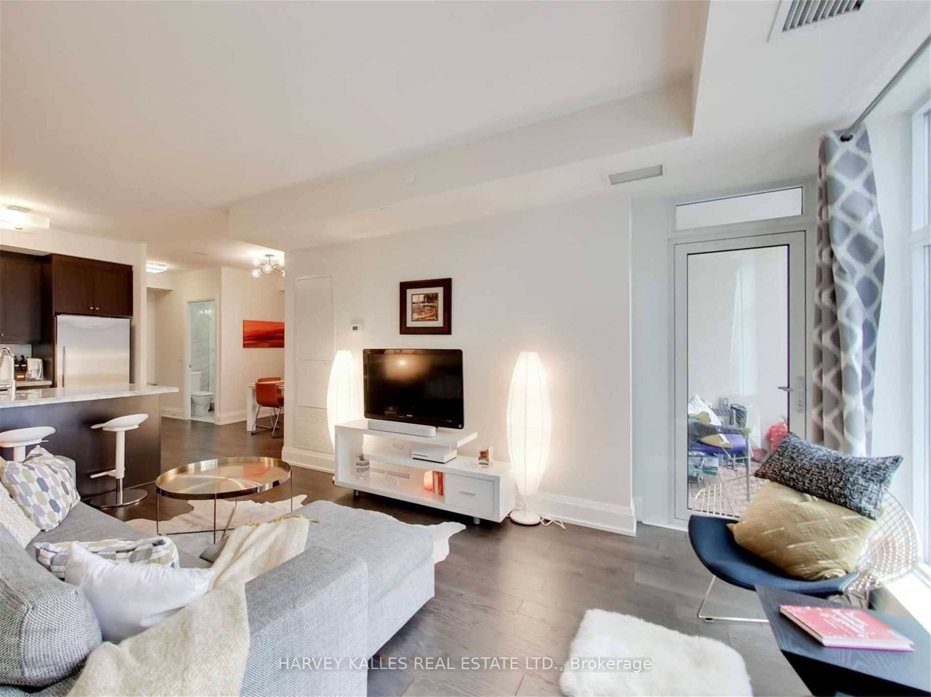 1 Old Mill Dr, #1030