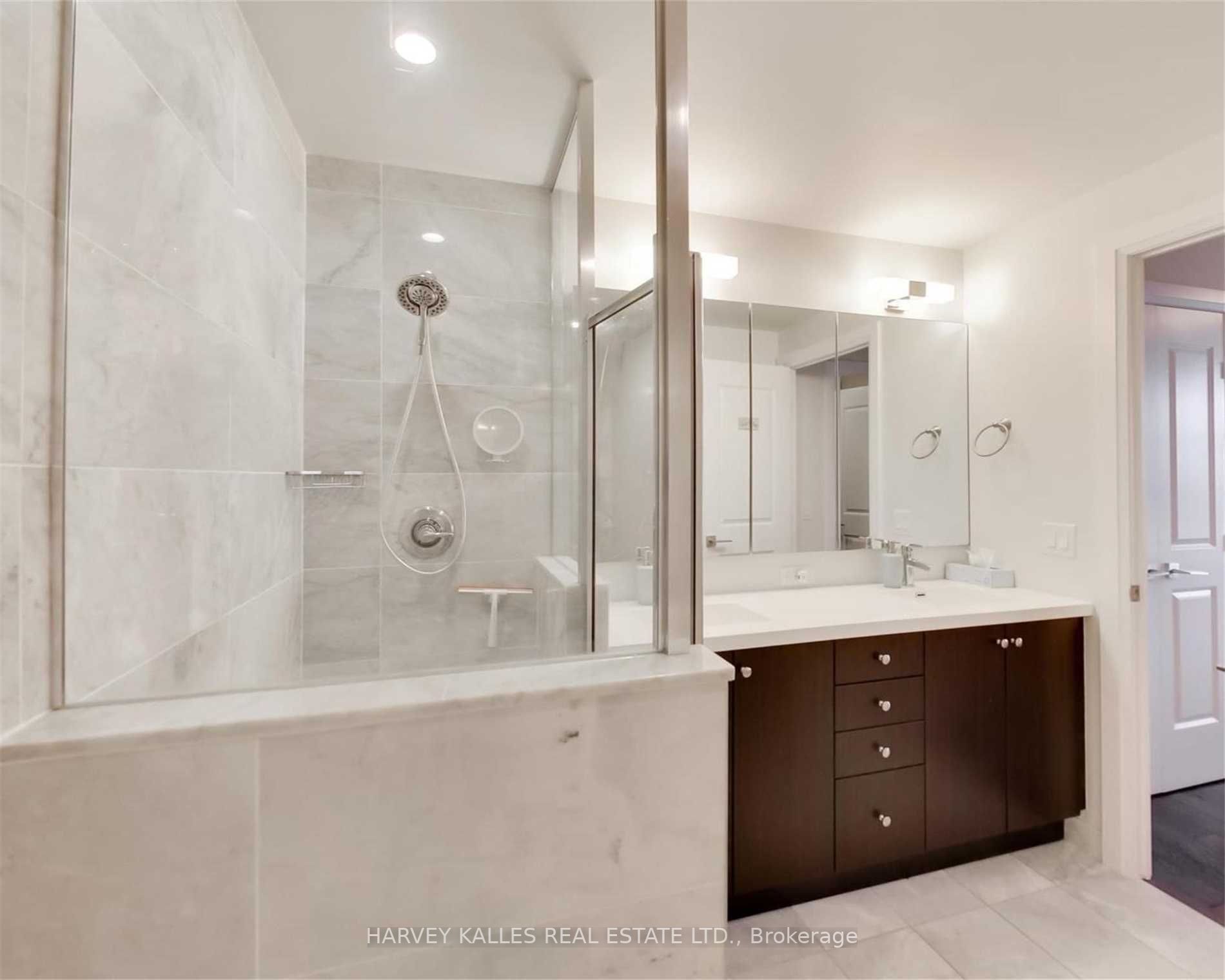 1 Old Mill Dr, #1030