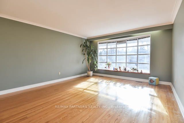 54 Gracey Boulevard