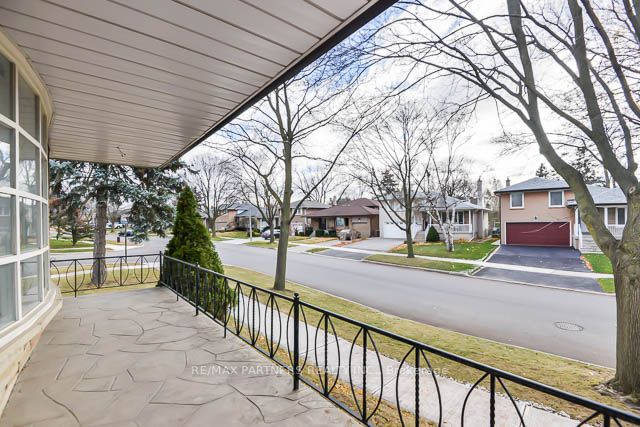 54 Gracey Boulevard