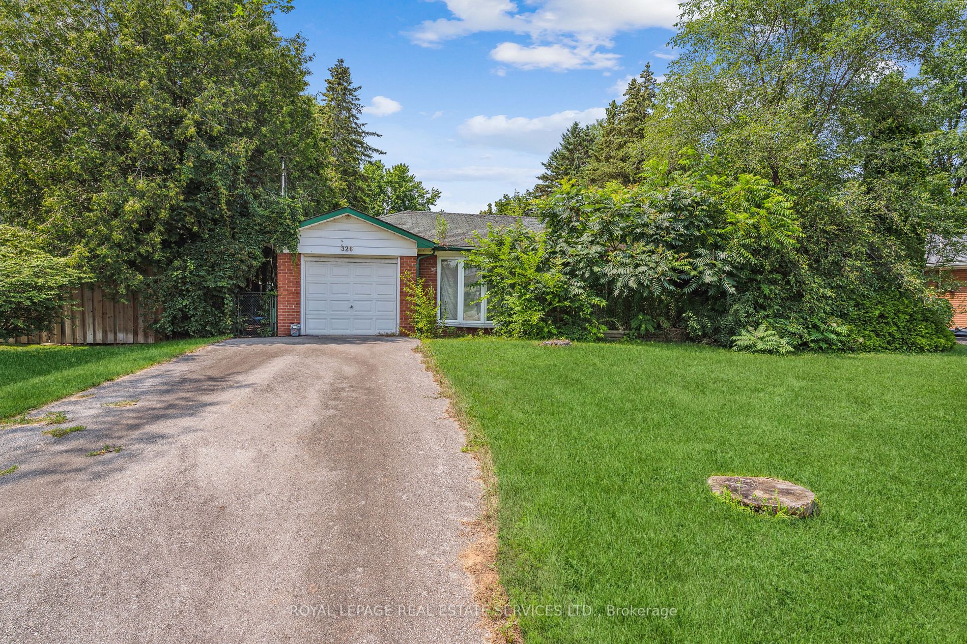 326 Sandlewood Rd