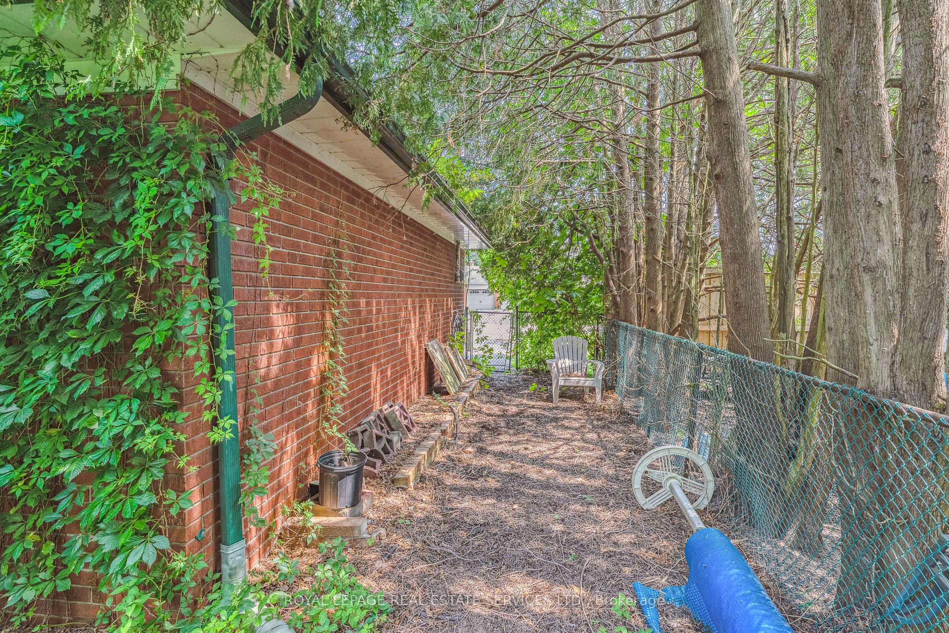 326 Sandlewood Rd