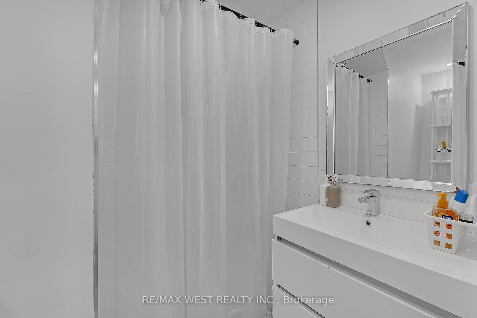 119 Madoc Dr