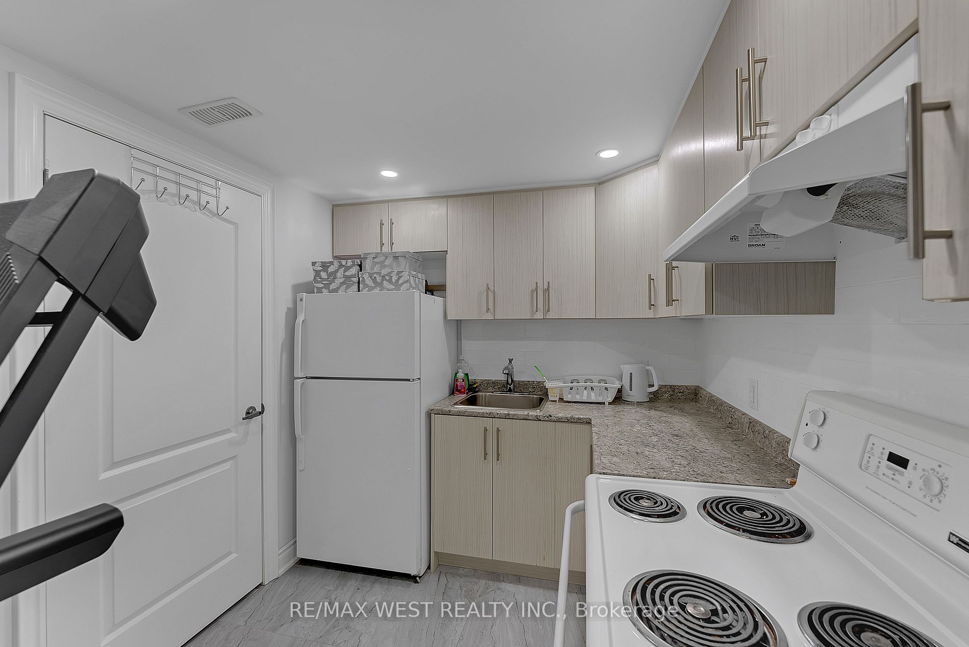 119 Madoc Dr