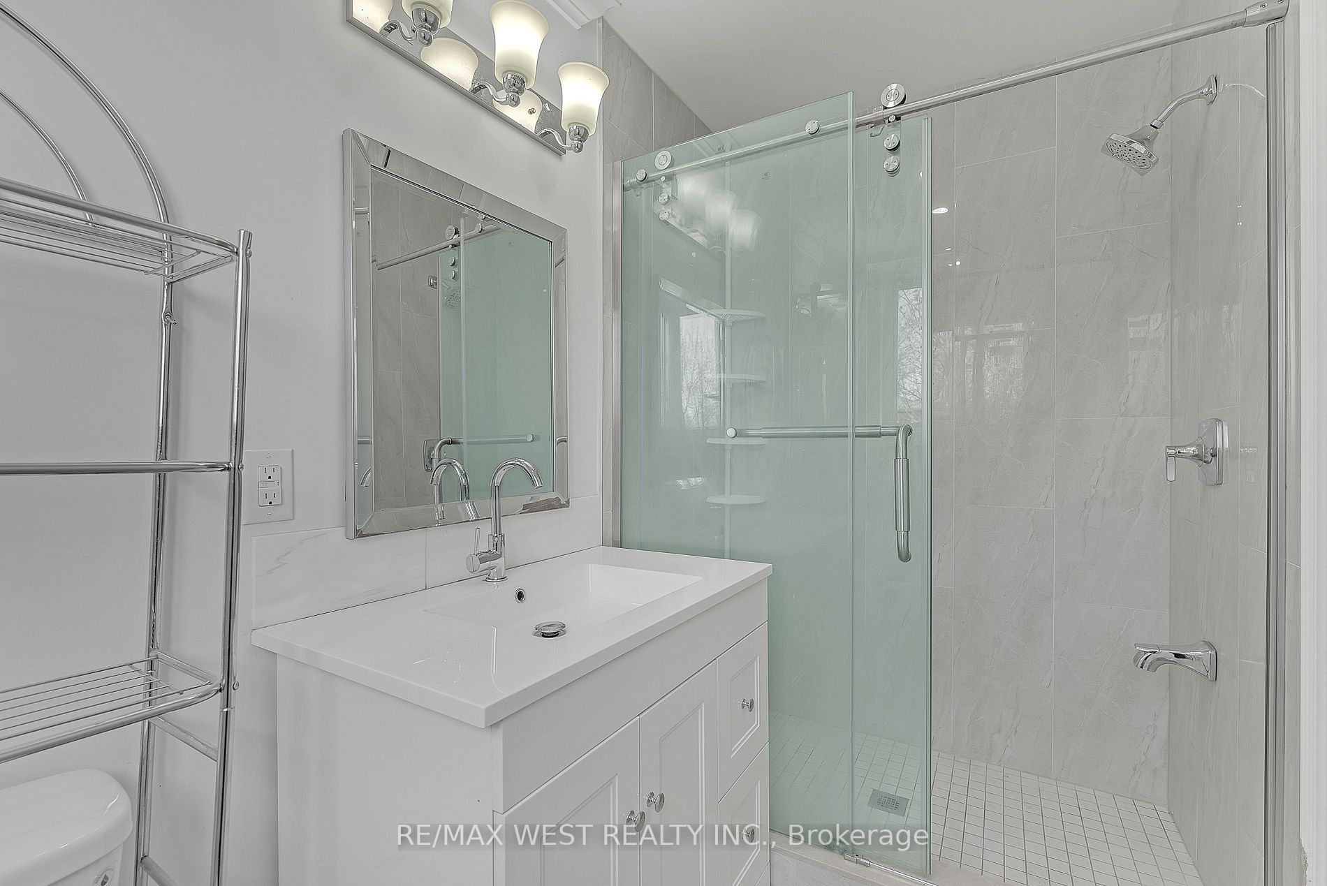 119 Madoc Dr