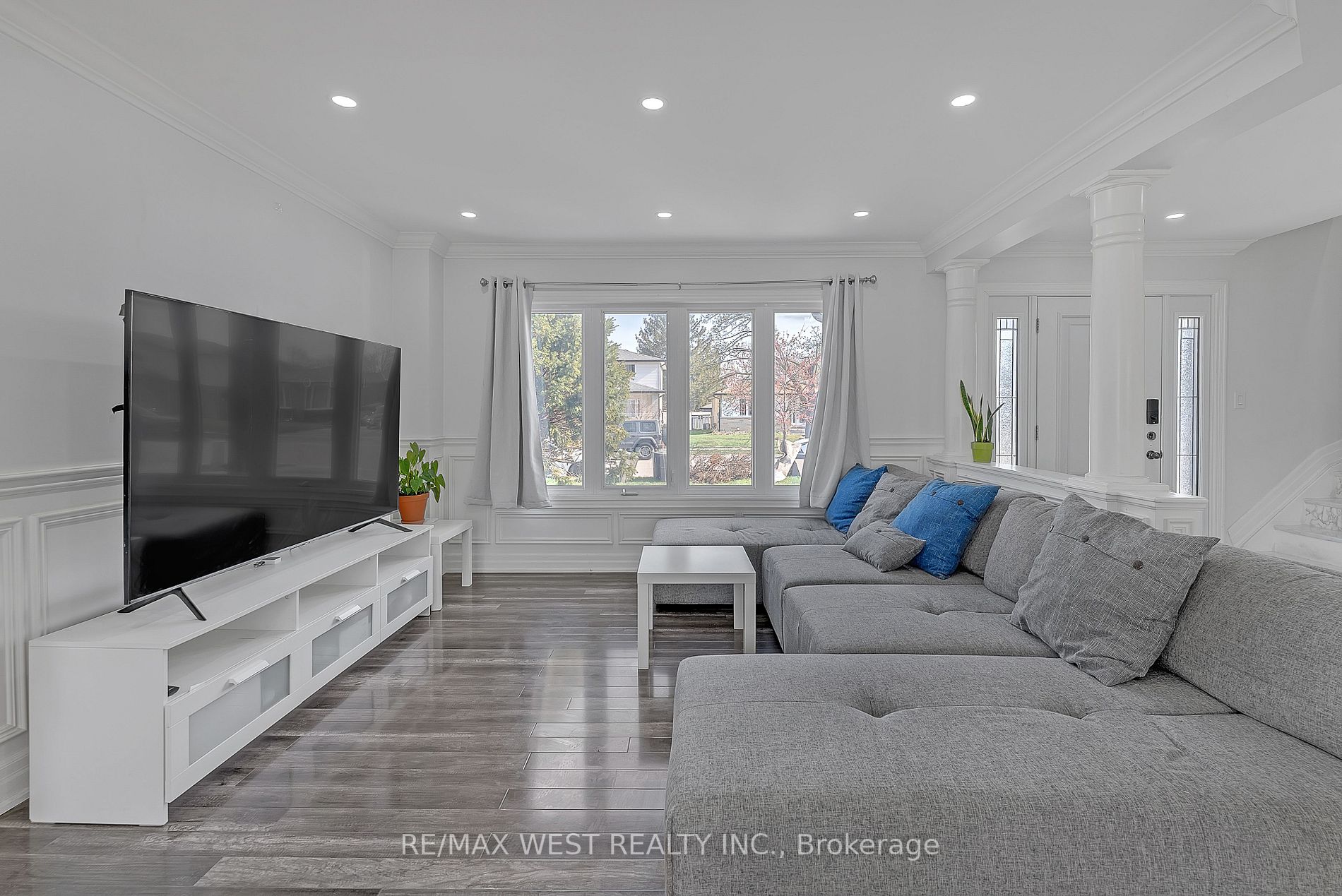 119 Madoc Dr