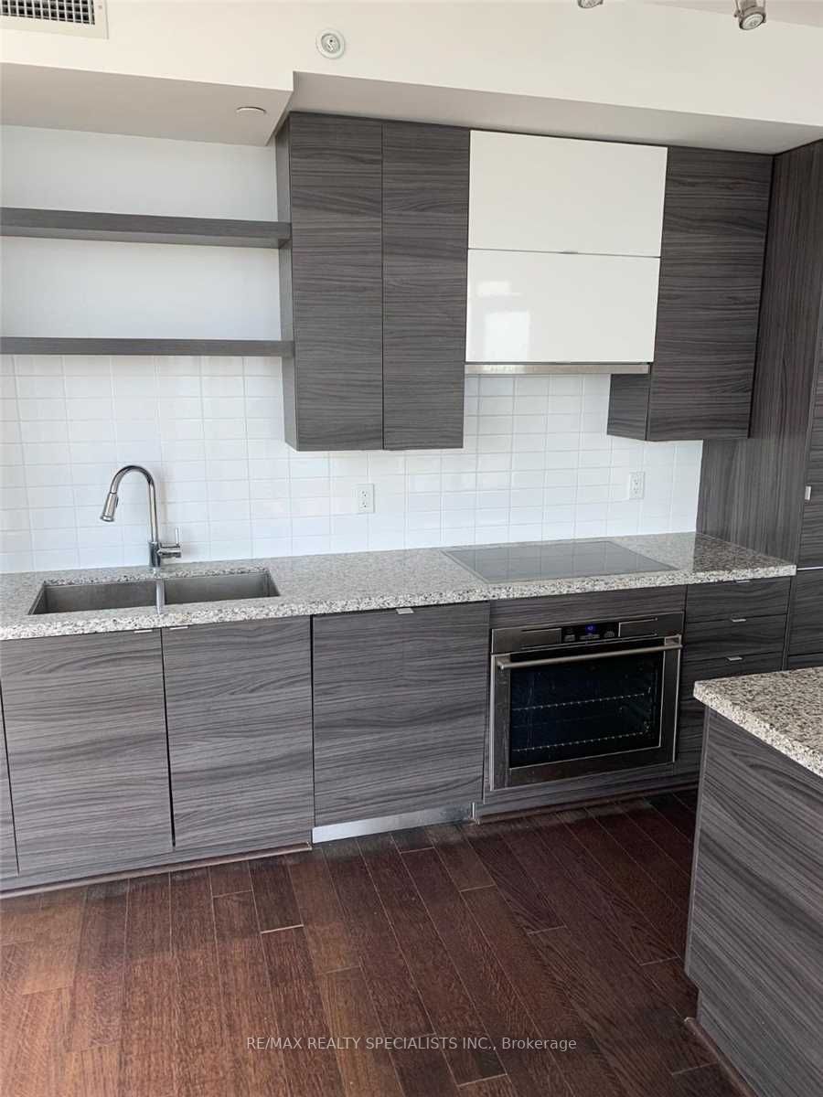 59 Annie Craig Dr, #1604